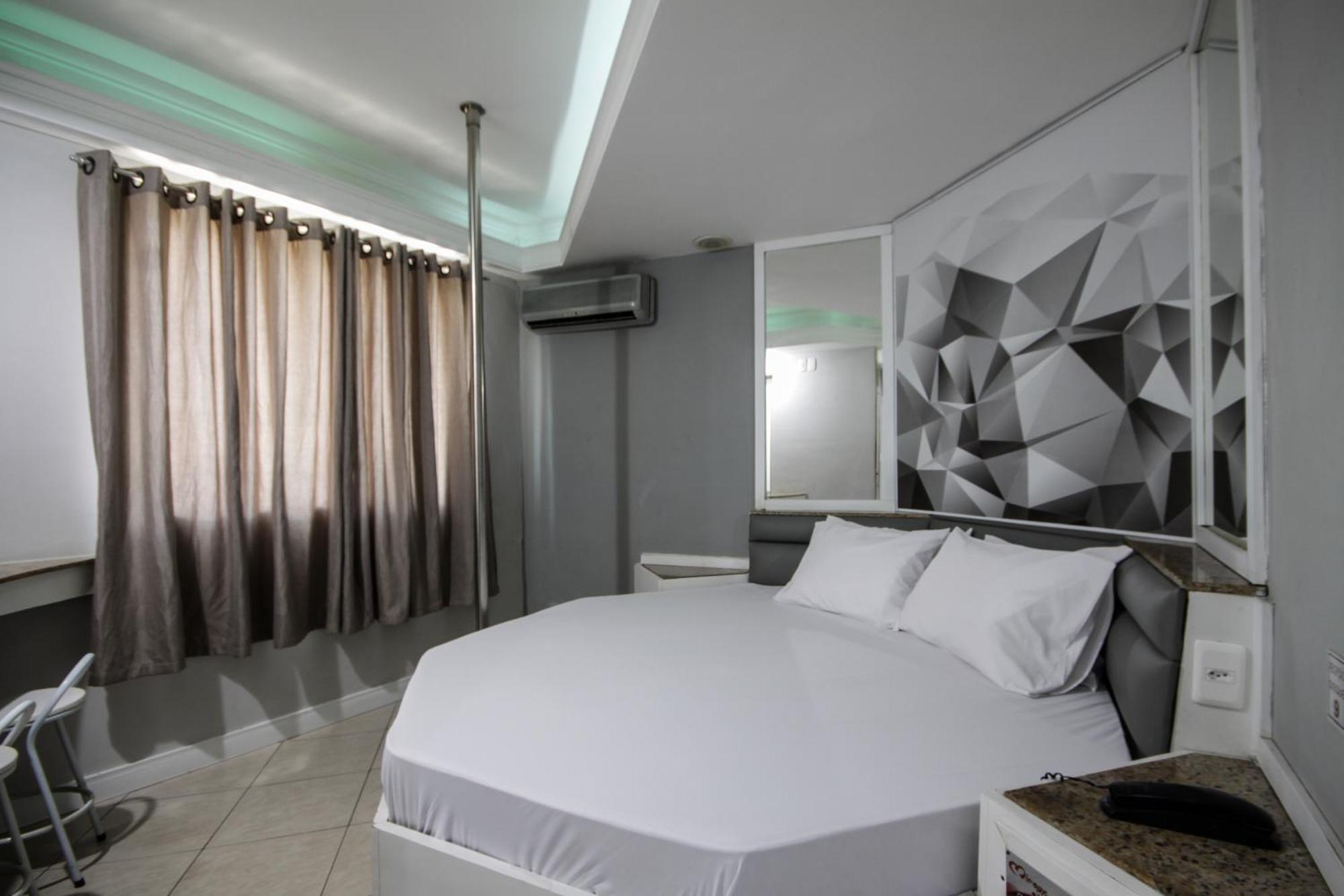 Mirage Motel Гуарульюс Екстер'єр фото