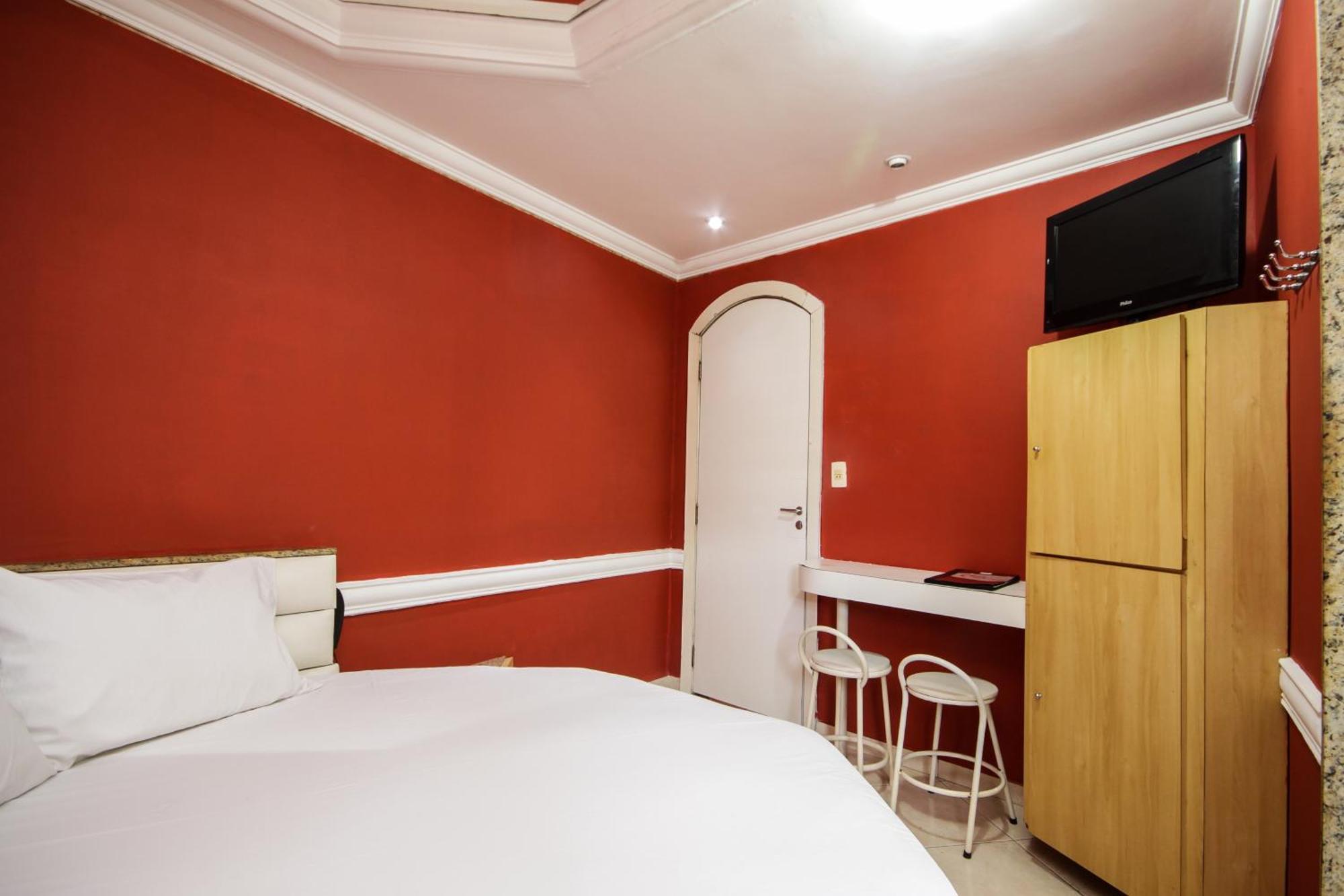 Mirage Motel Гуарульюс Екстер'єр фото