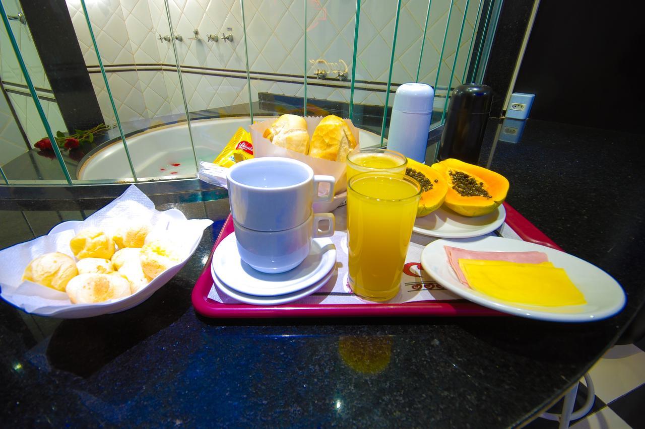 Mirage Motel Гуарульюс Екстер'єр фото